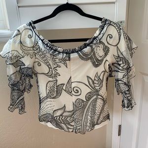 White and Black print top with 3/4 length sleeve
